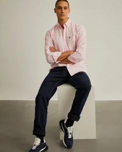 Camisa regular fit de algodão em cor lisa