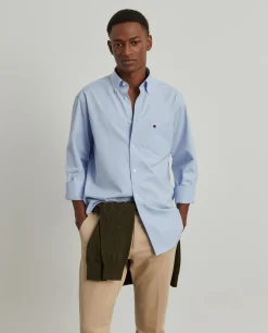 Camisa regular fit de algodão em cor lisa