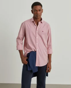 Camisa regular fit às riscas