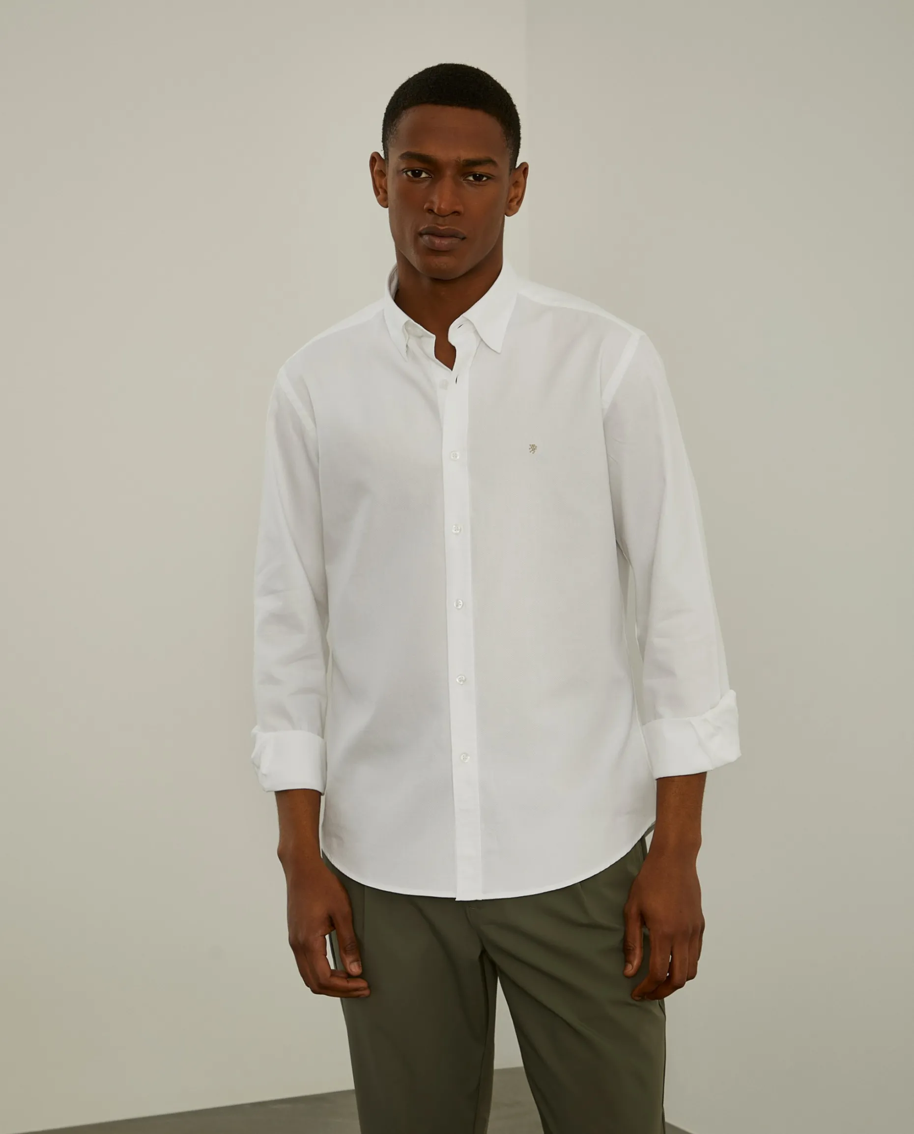 Camisa slim fit algodão garment dye