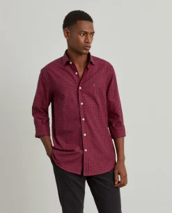 Camisa slim fit com padrão de quadrados