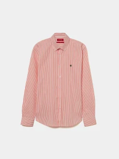 Camisa slim fit com padrão de riscas