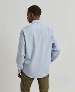 Camisa slim fit de algodão em cor lisa