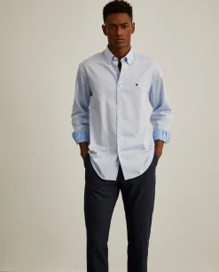 Camisa slim fit de algodão em cor lisa