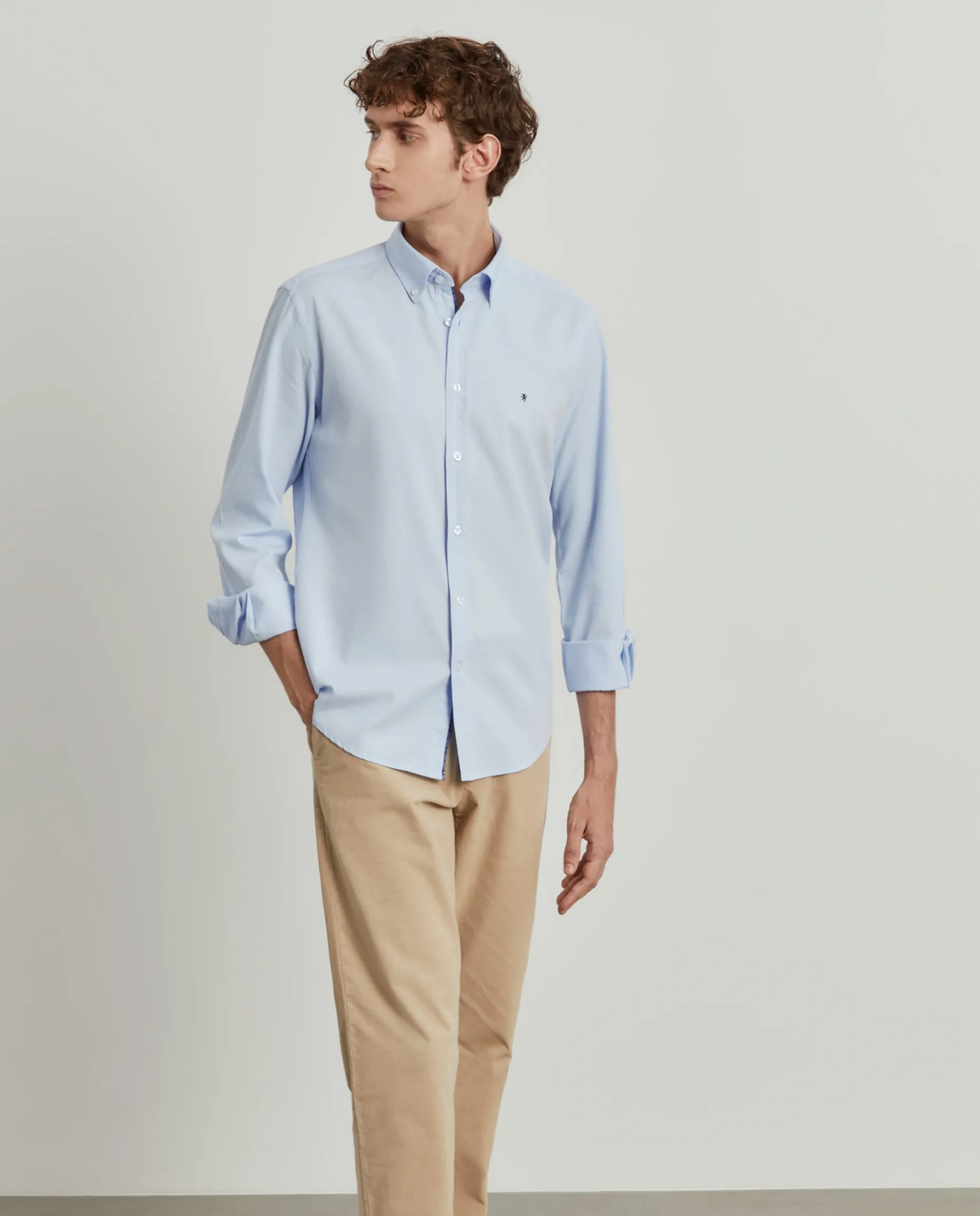 Camisa slim fit de algodão garment dye