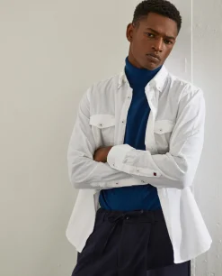 Camisa slim fit de bombazine em cor lisa