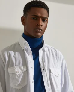 Camisa slim fit de bombazine em cor lisa