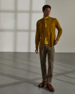 Camisa slim fit de bombazine em cor lisa