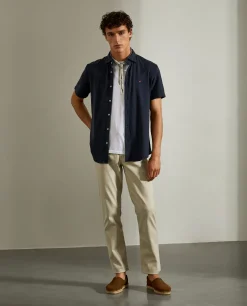 Camisa slim fit de manga curta