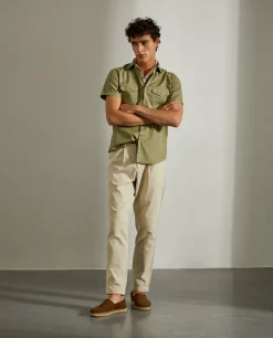 Camisa slim fit de manga curta