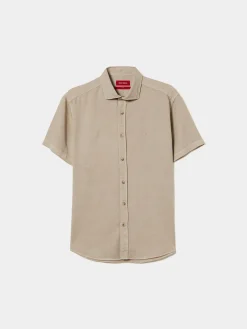 Camisa slim fit de manga curta