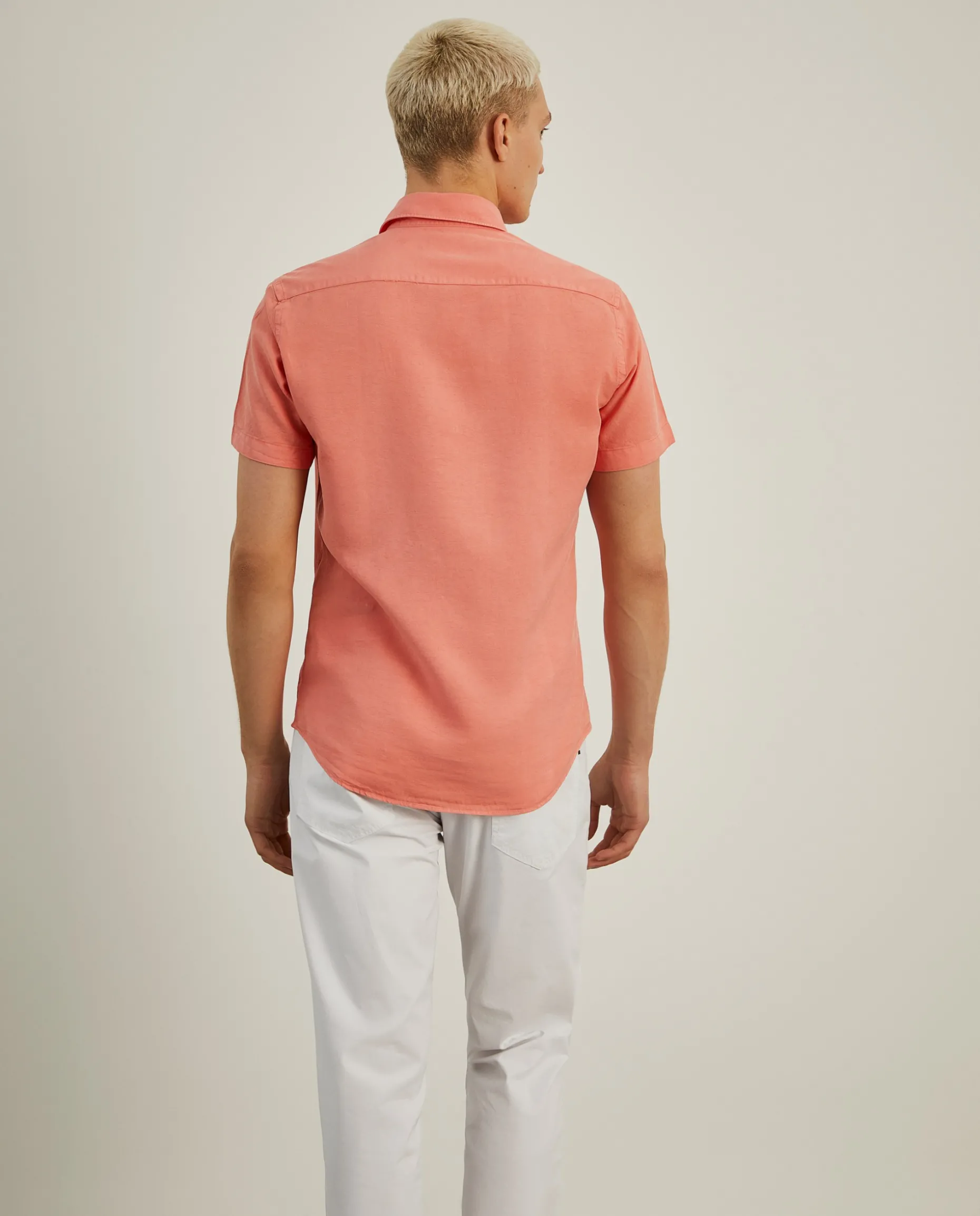 Camisa slim fit de manga curta