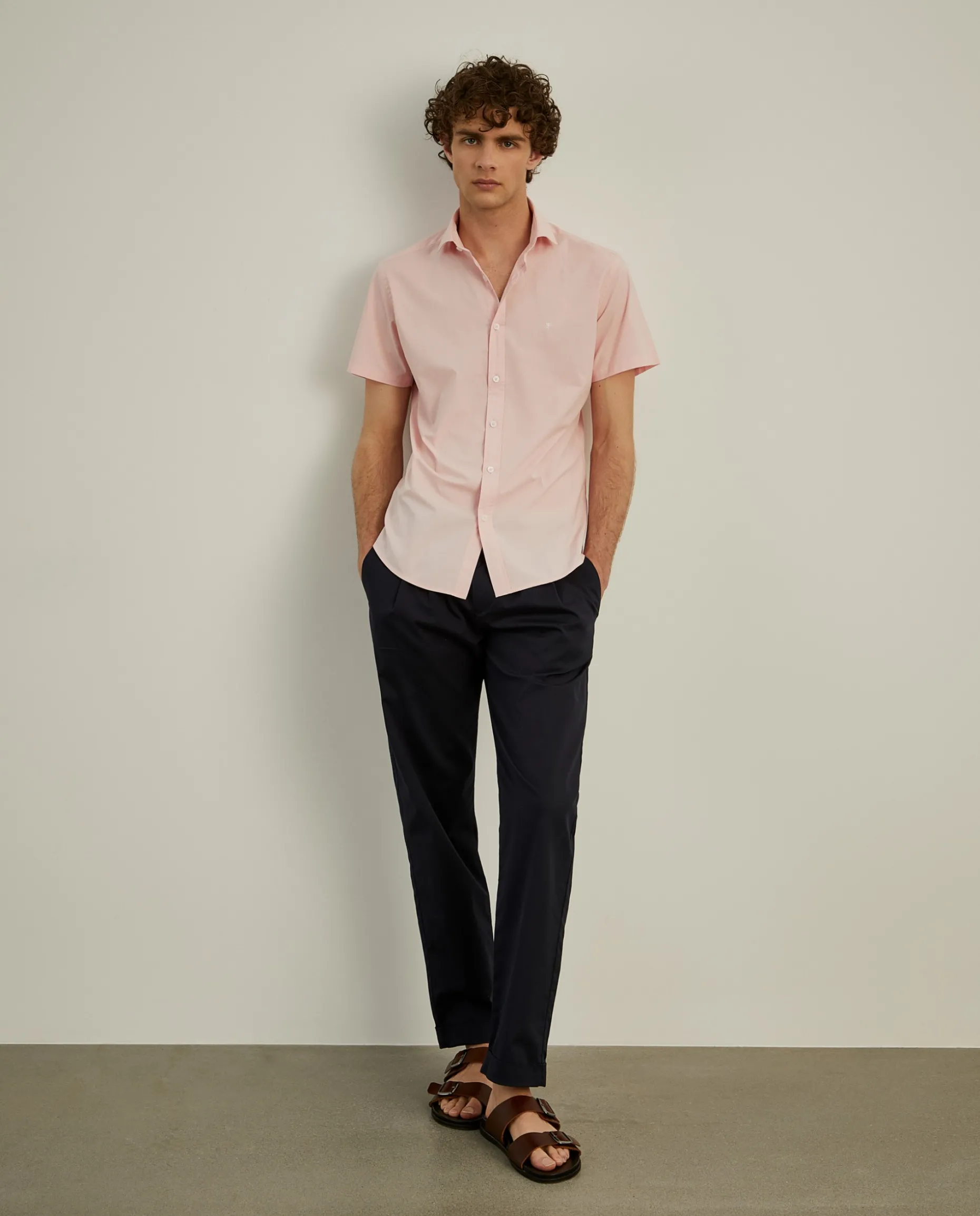 Camisa slim fit de manga curta