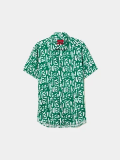 Camisa slim fit em linho com padrão all over