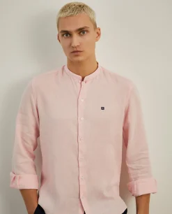 Camisa slim fit em linho com gola mandarim