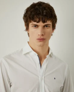 Camisa slim fit em popelina