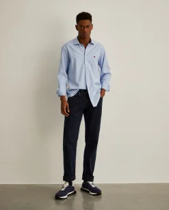 Camisa slim fit em tecido oxford