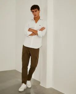 Camisa slim fit em tecido oxford