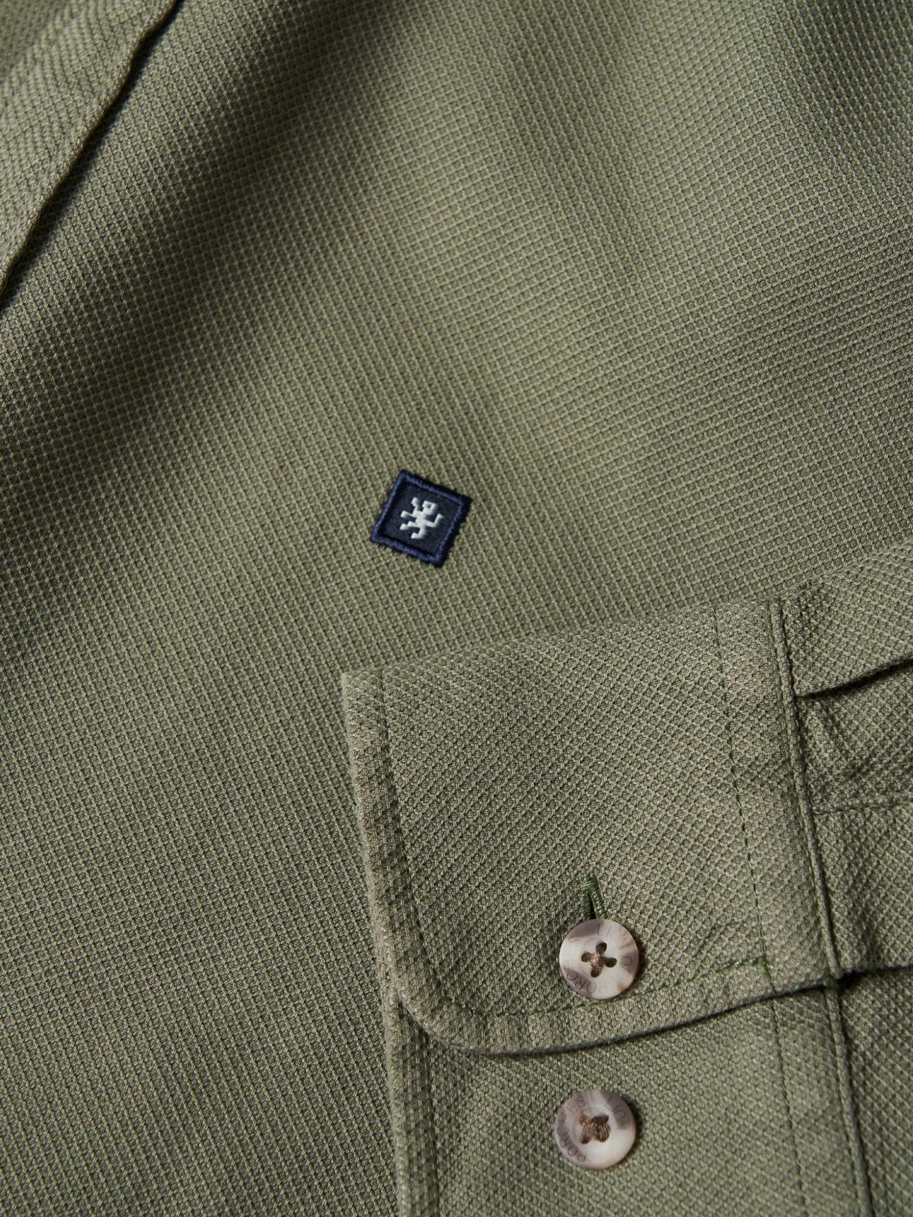 Camisa slim fit garment dye