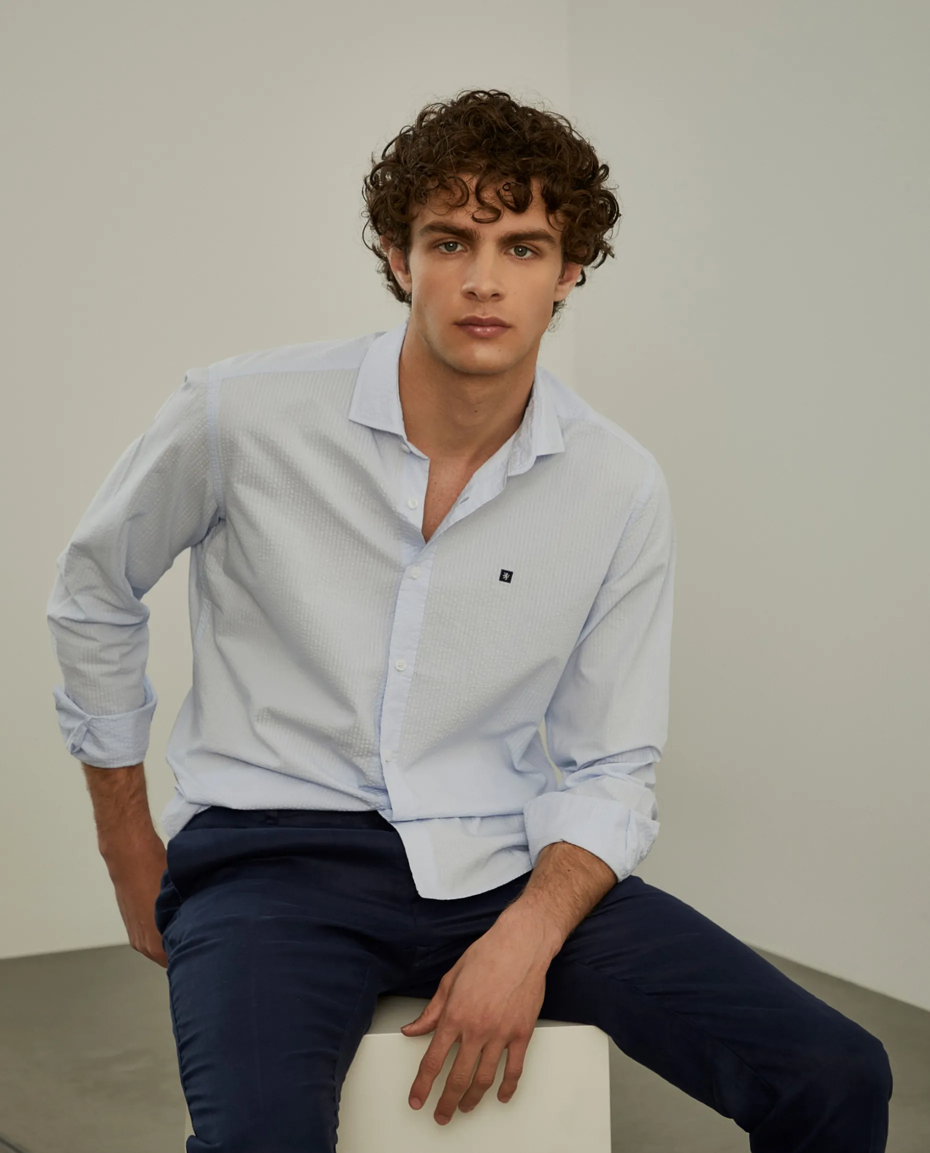 Camisa slim fit seersucker