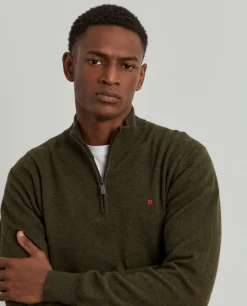 Camisola de lã com fecho