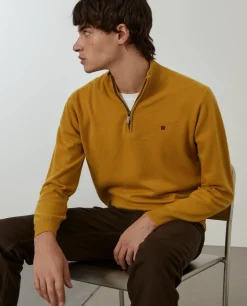 Camisola de lã com fecho