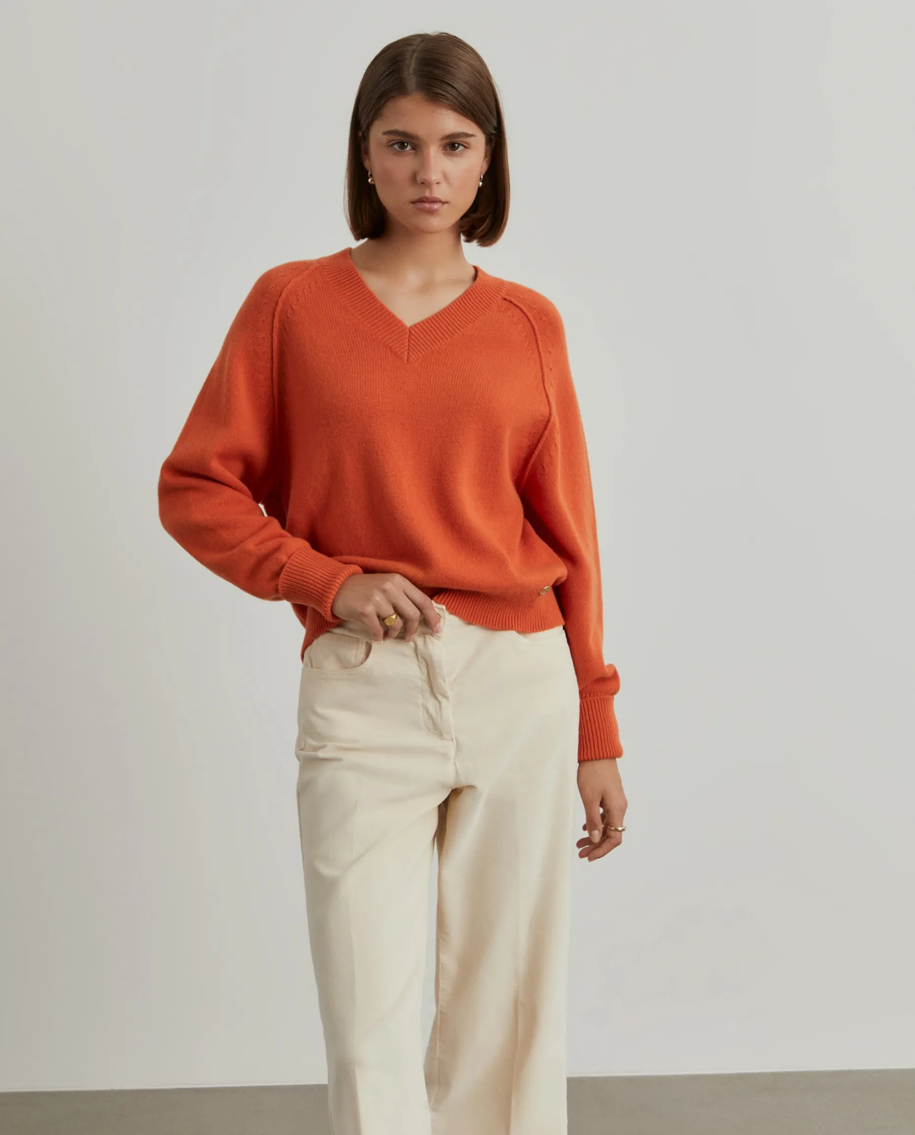 Camisola de lã decote em V