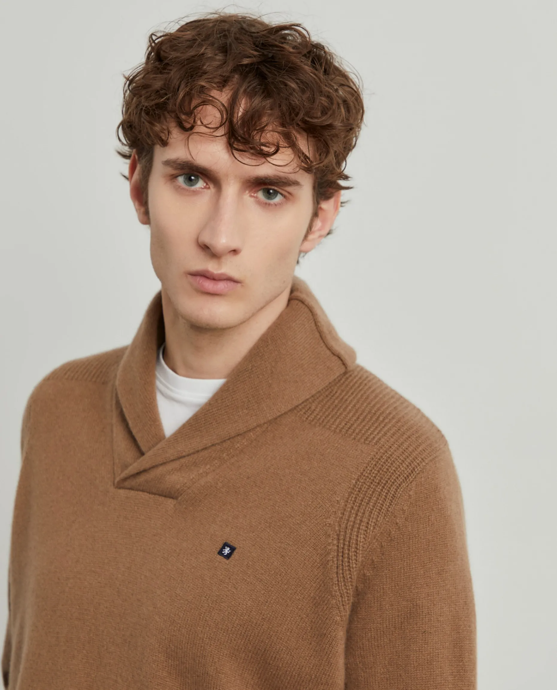 Camisola de lã gola em trespasse