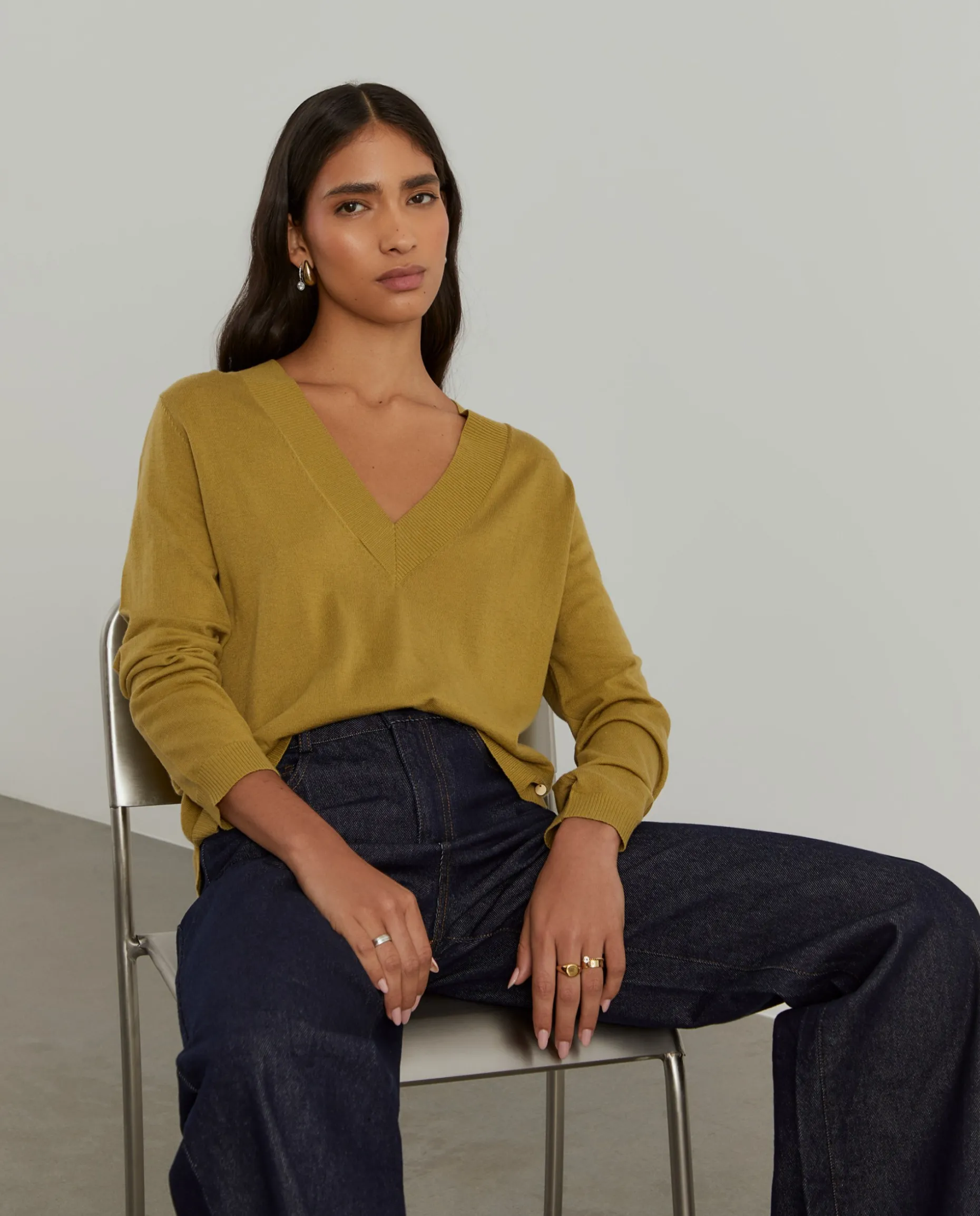 Camisola decote em V com lã