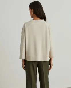 Camisola meia gola com bordado floral