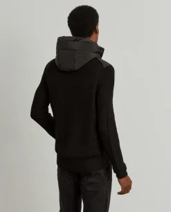 Casaco combinado com capuz