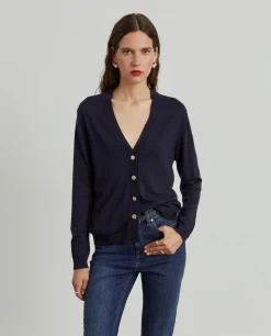 Casaco de malha básico com botões