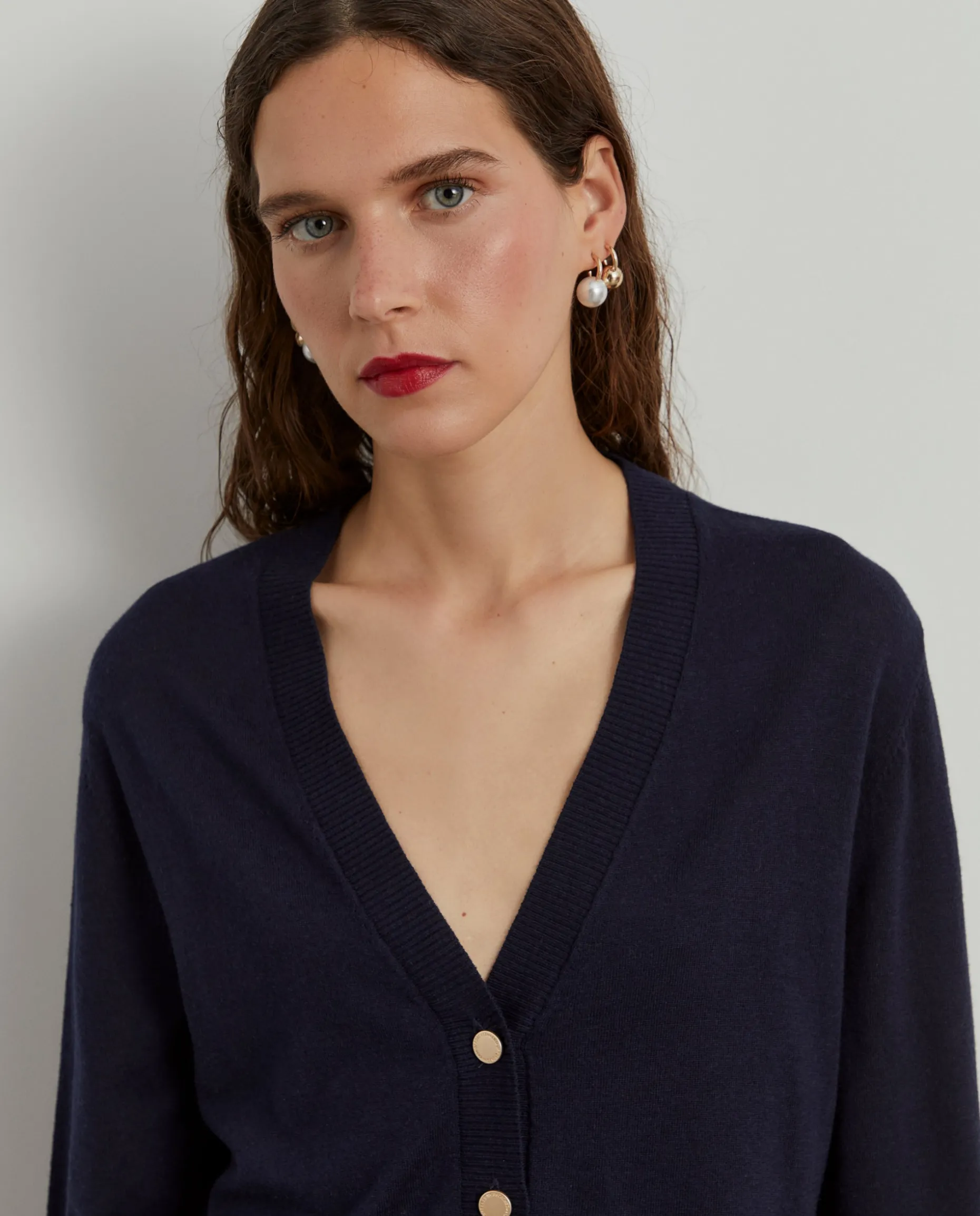 Casaco de malha básico com botões