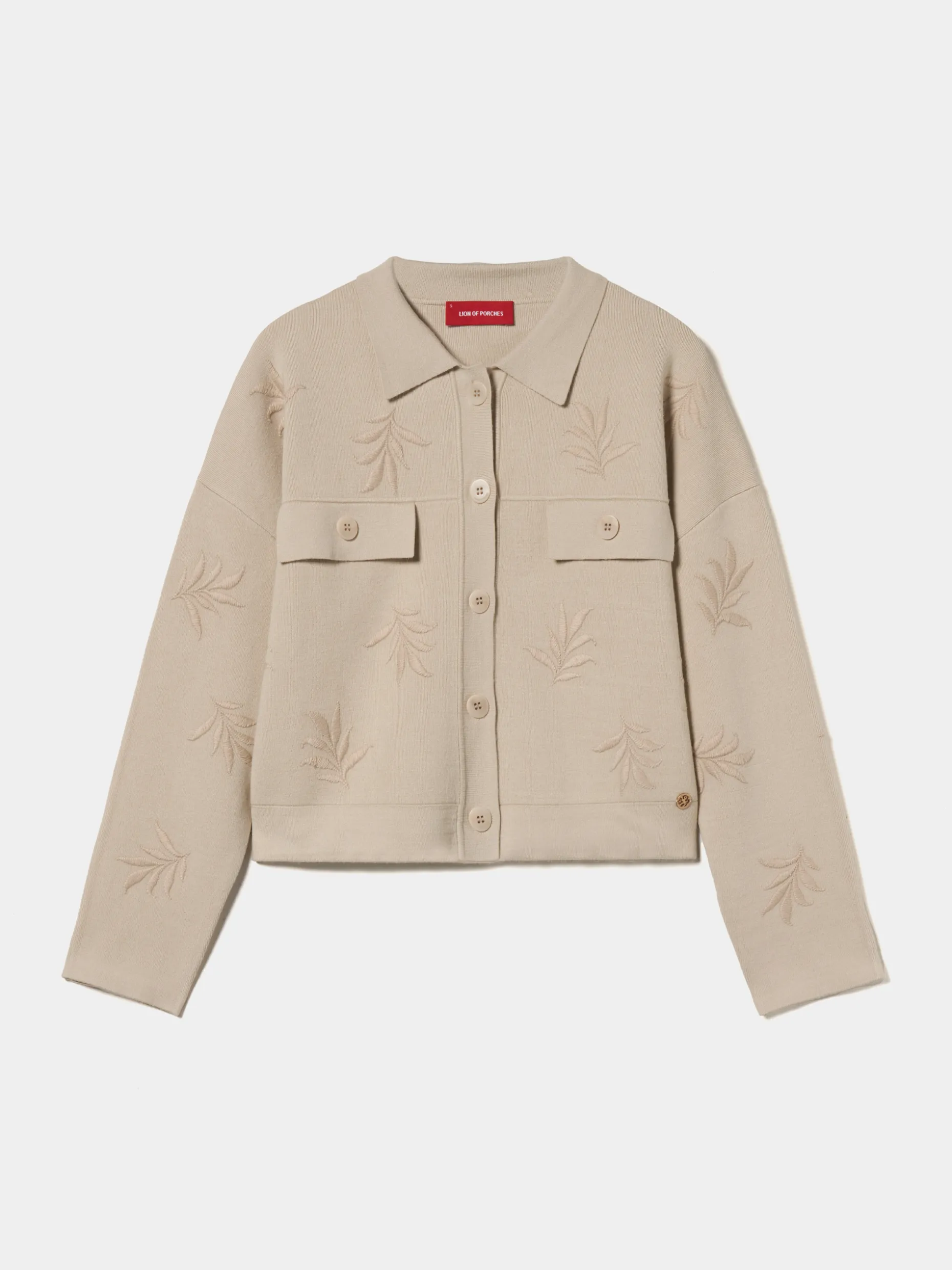 Casaco de malha com botões e bordado folhas