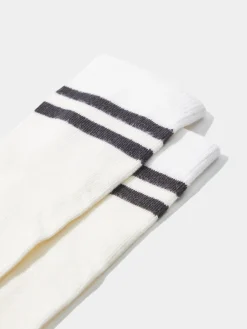 Meias altas detalhe de riscas