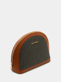 Necessaire com monograma