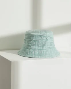 Panamá para mulher com relevo de monograma e etiqueta