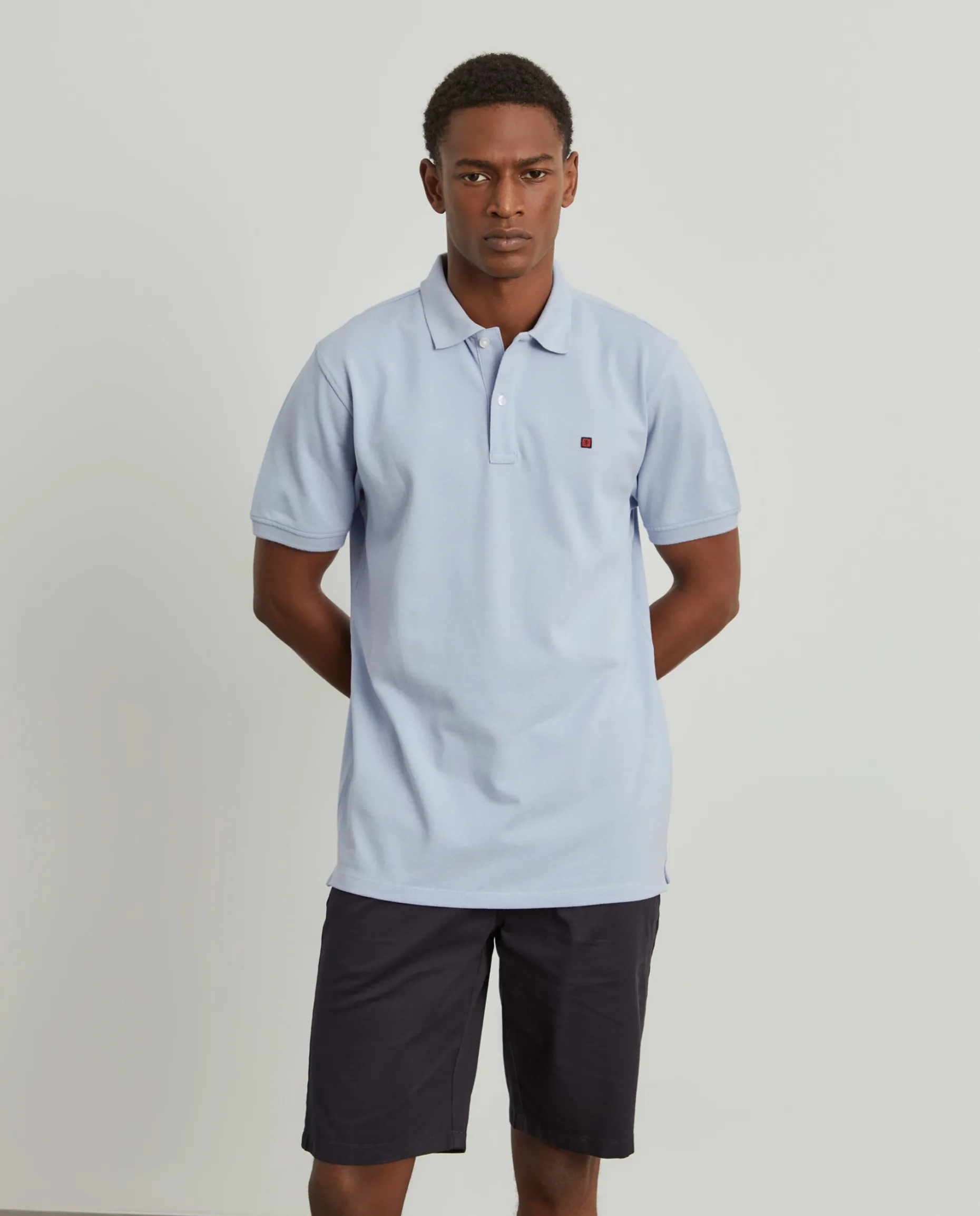 Polo piqué regular fit em algodão