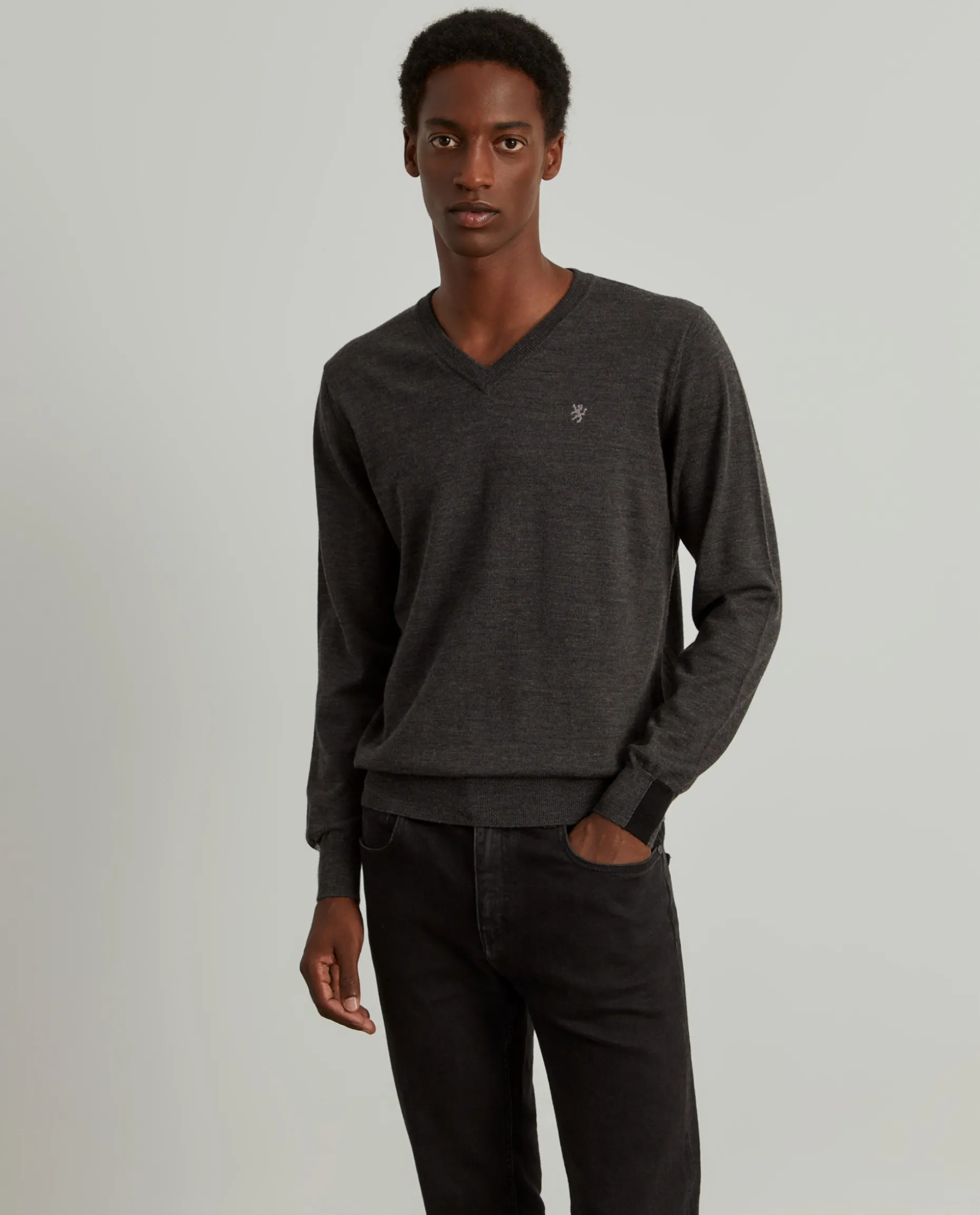 Pullover de lã decote em V