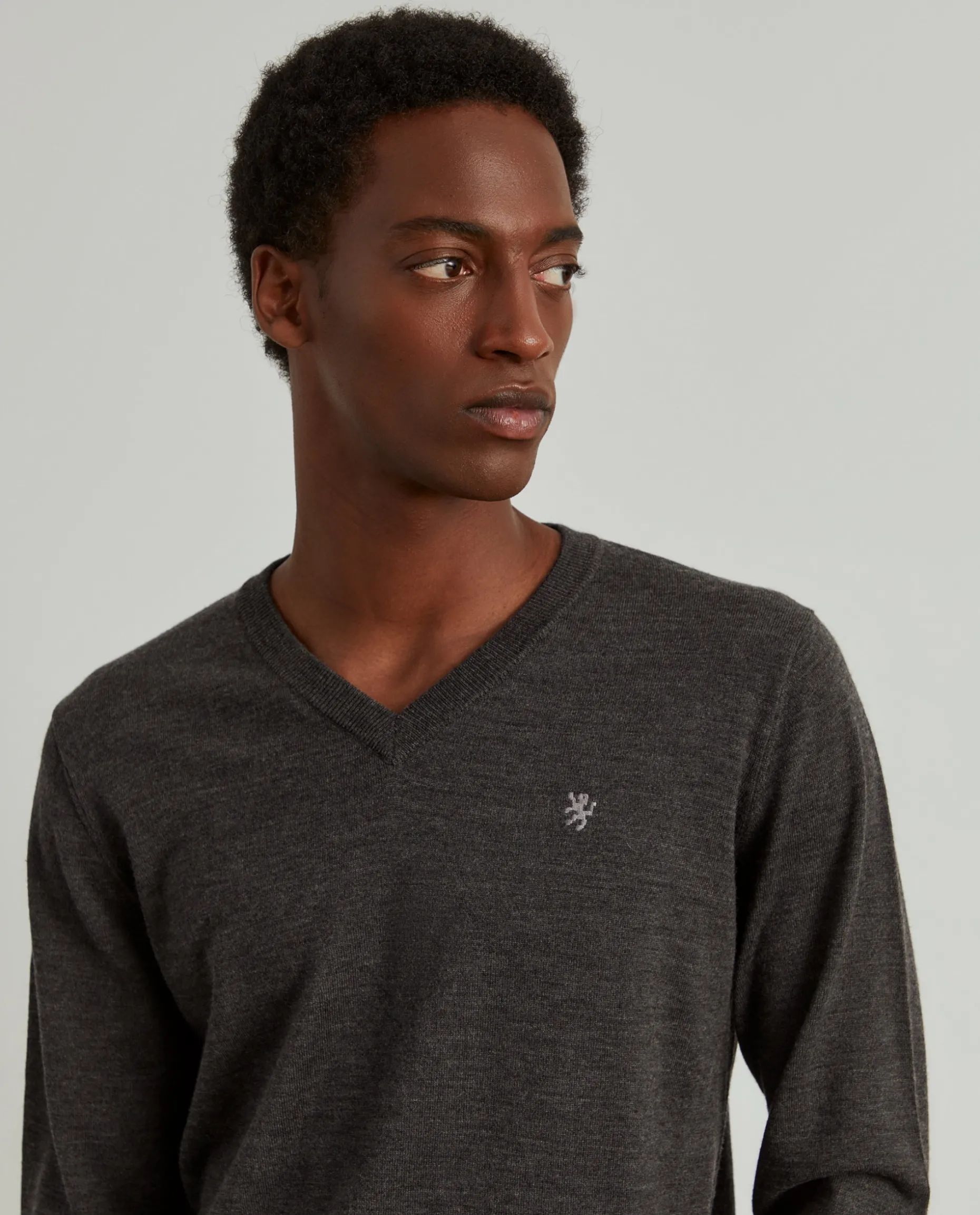 Pullover de lã decote em V