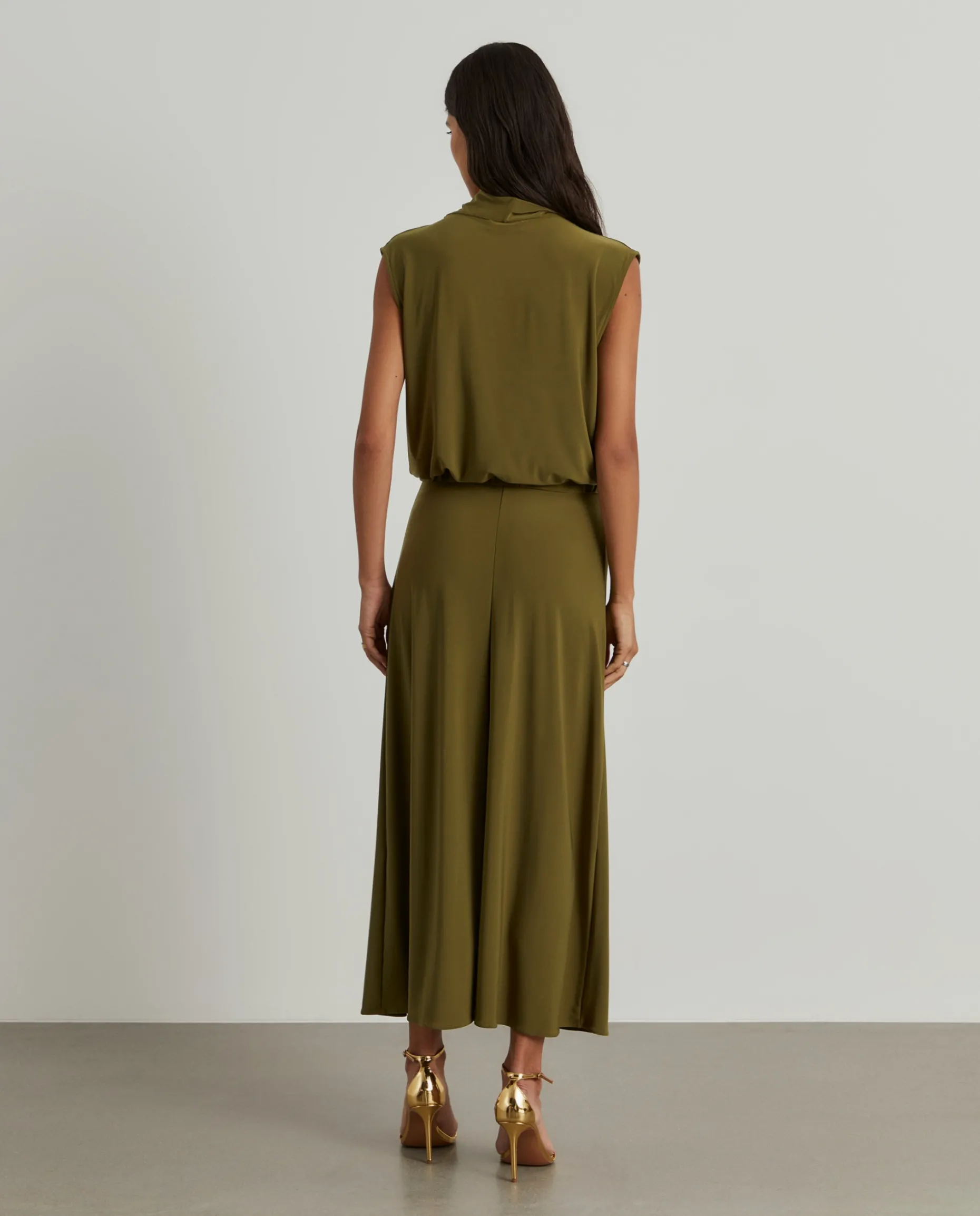 Saia comprida de malha fluida