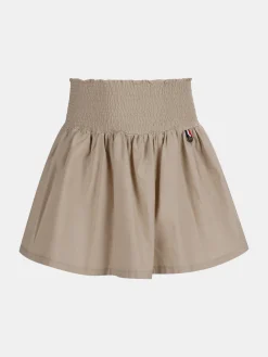 Saia curta com cintura elástica
