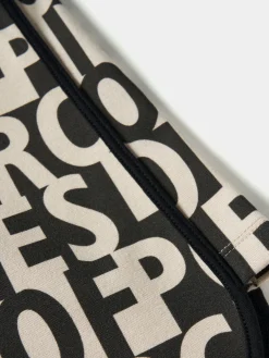 Saia em malha com branding all over