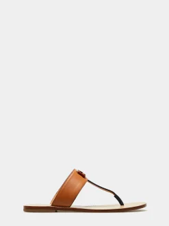 Sandálias de dedo rasas em pele