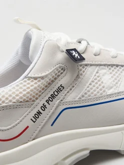 Sapatilhas desportivas combinadas