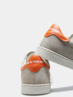 Sapatilhas em camurça