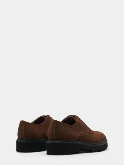 Sapatos camurça com cordões