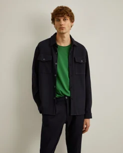 Sobrecamisa com bolsos no peito