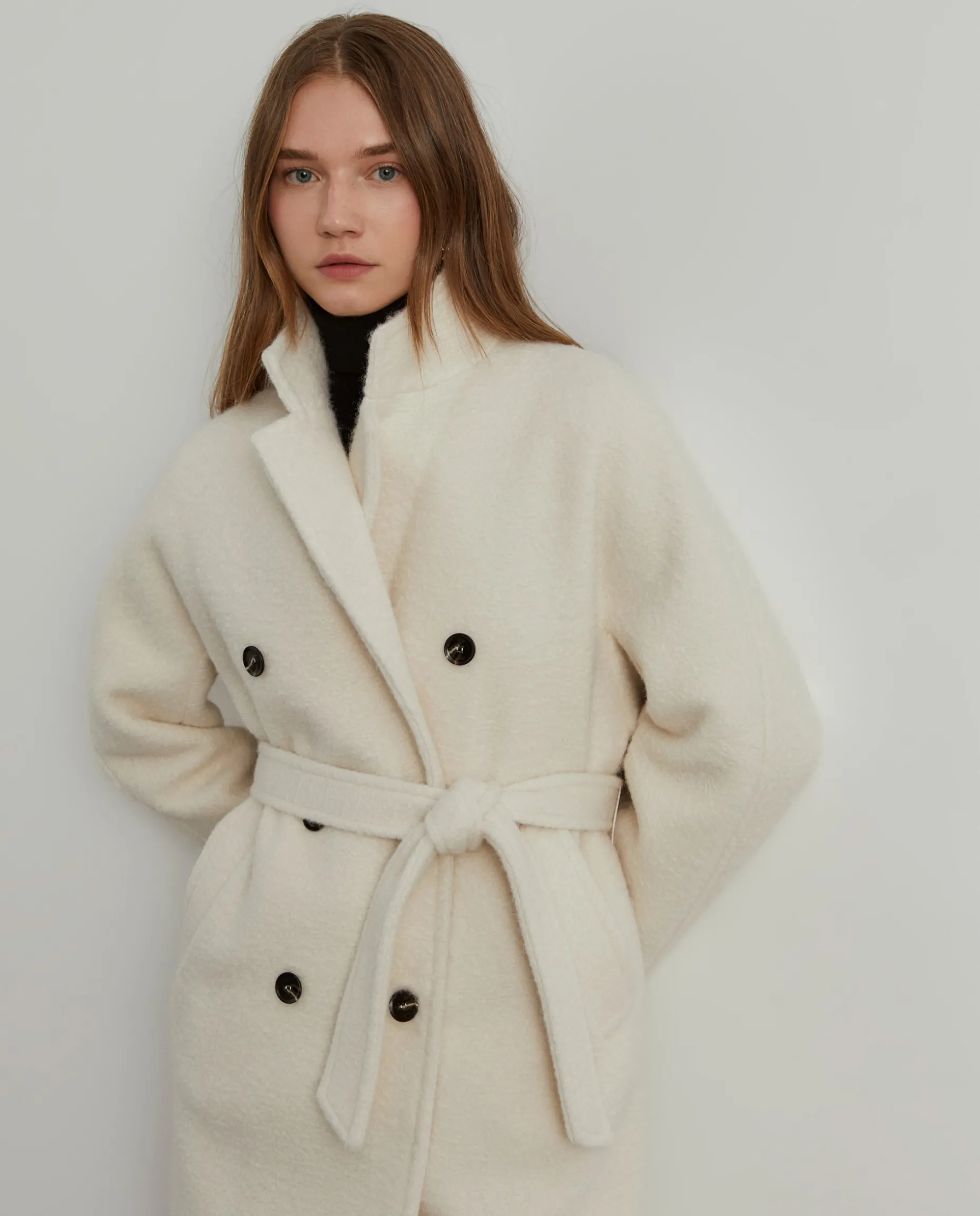 Sobretudo de trespasse com cinto