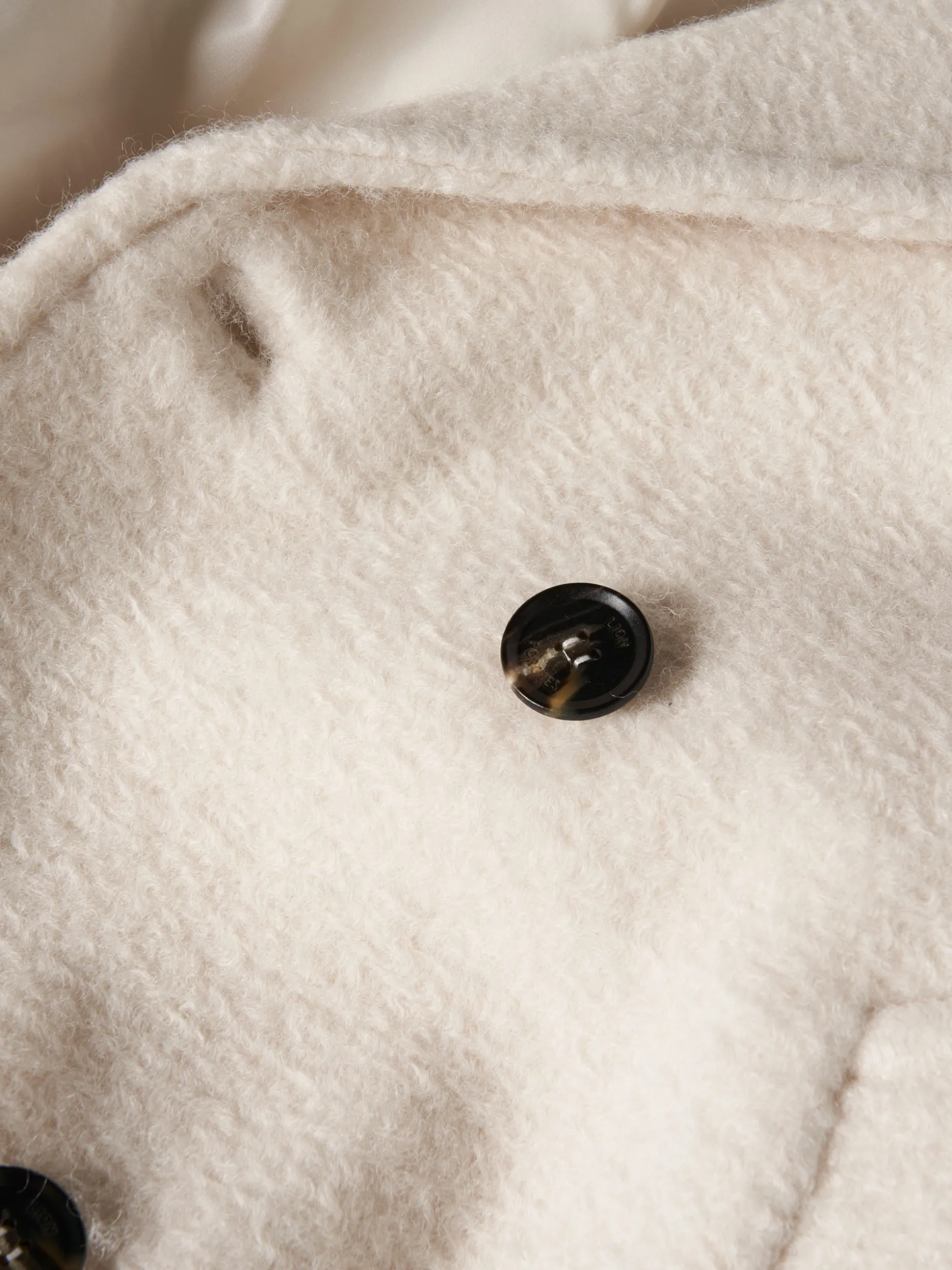 Sobretudo de trespasse com cinto